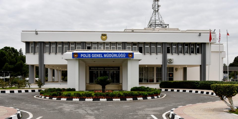 polis