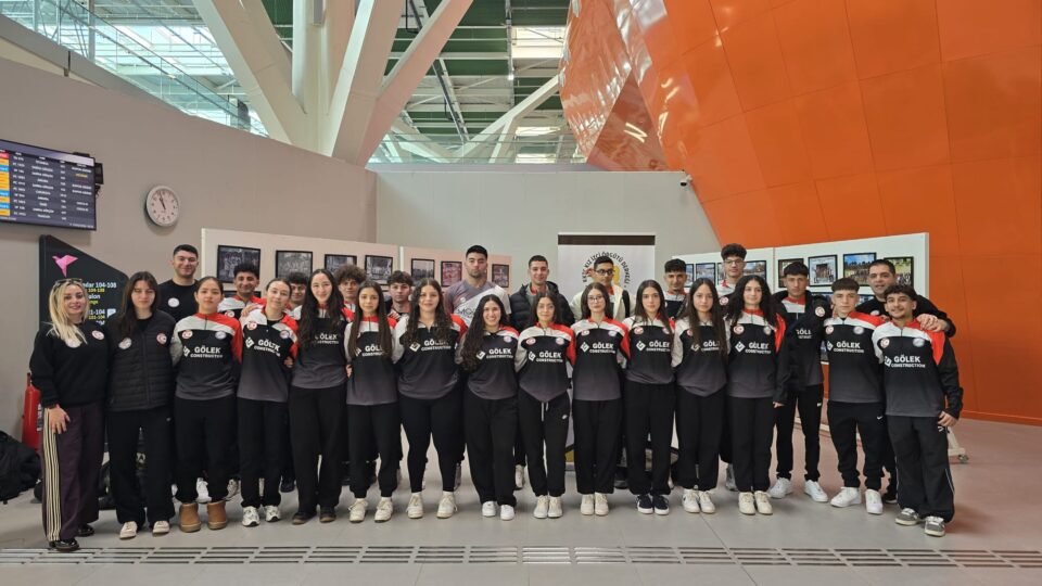 Badminton U19 Milli Takımımız Türkiye Şampiyonası için Ankara'da
