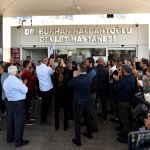 Sendikalar, Burhan Nalbantoğlu Devlet Hastanesi’ne giderek sağlık çalışanlarına teşekkür edip destek belirtti