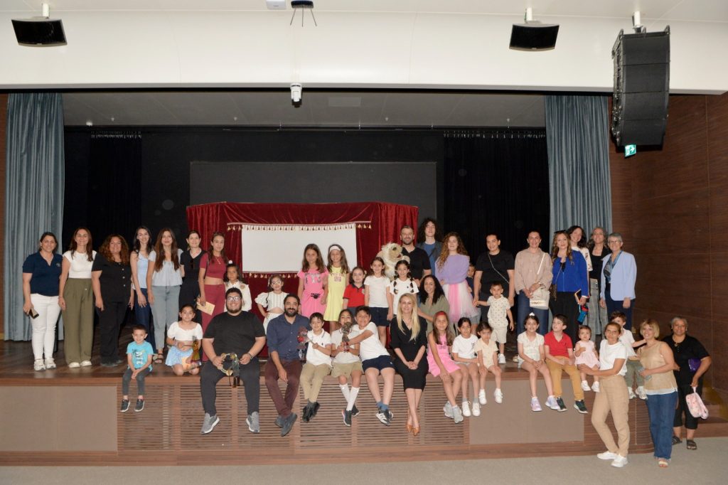Cumhurbaşkanlığı ile KTEV iş birliğinde çocuklara yönelik kukla tiyatrosu sahnelendi