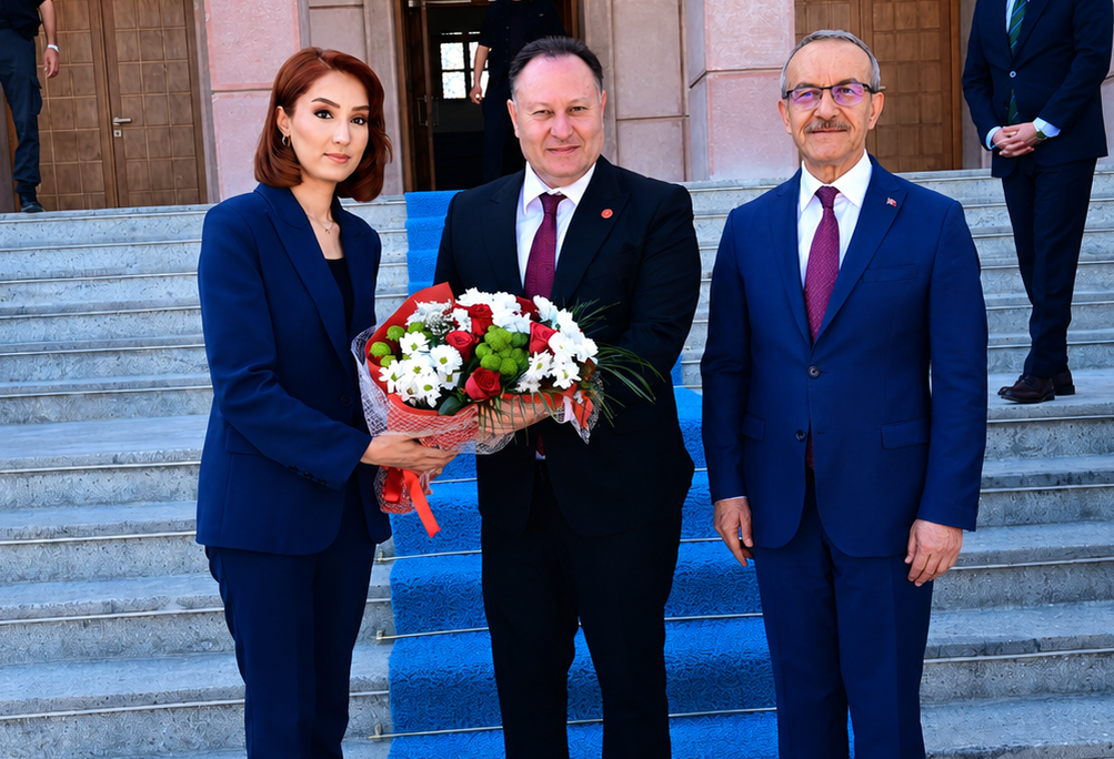 Öztürkler, bugün Malatya’da “Geçmişten Geleceğe Kıbrıs Sorunu ve Milli Davamız” konulu konferans verecek