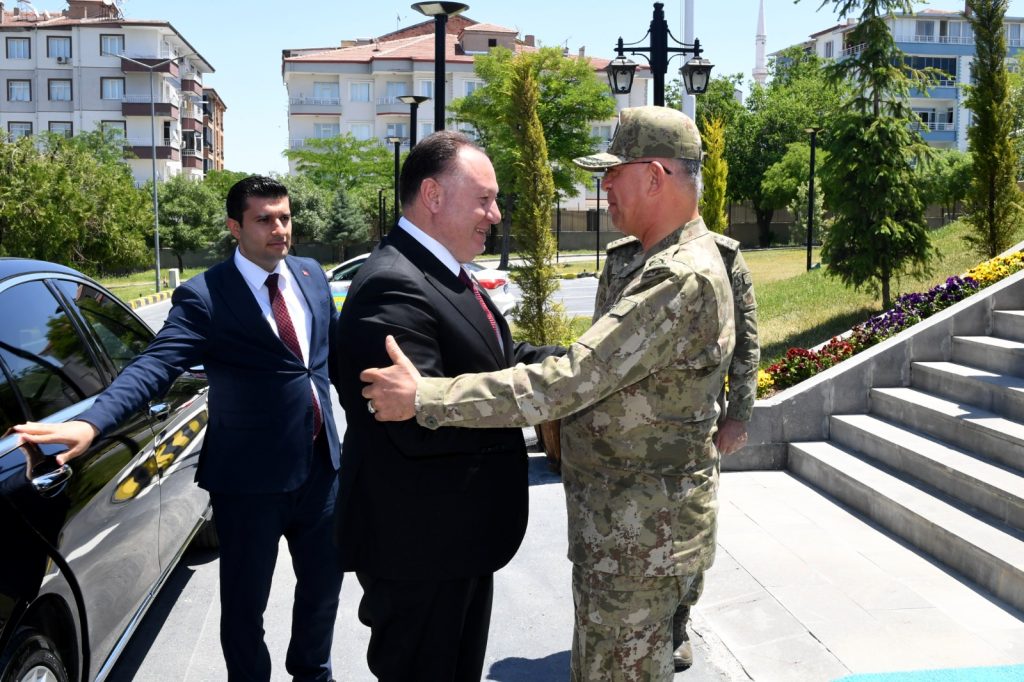 Meclis Başkanı Öztürkler, Korgeneral Topaloğlu’nu ziyaret etti