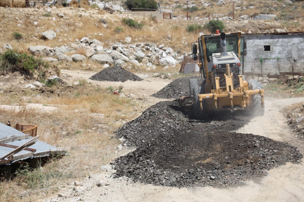 İskele’ye bağlı ova yollarında iyileştirme çalışmaları başladı