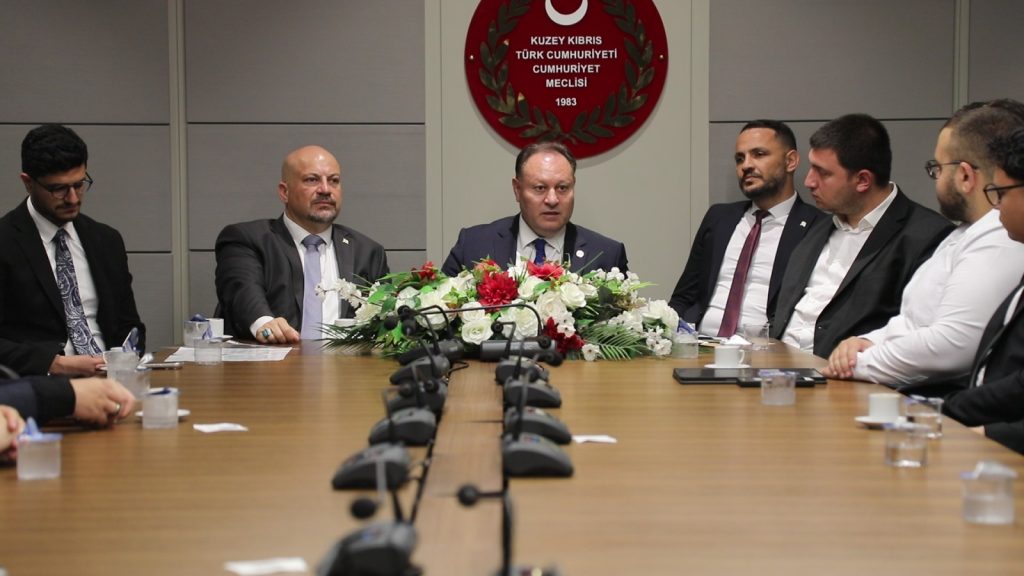 Cumhuriyet Meclisi’nde gençlerle toplantı yapıldı