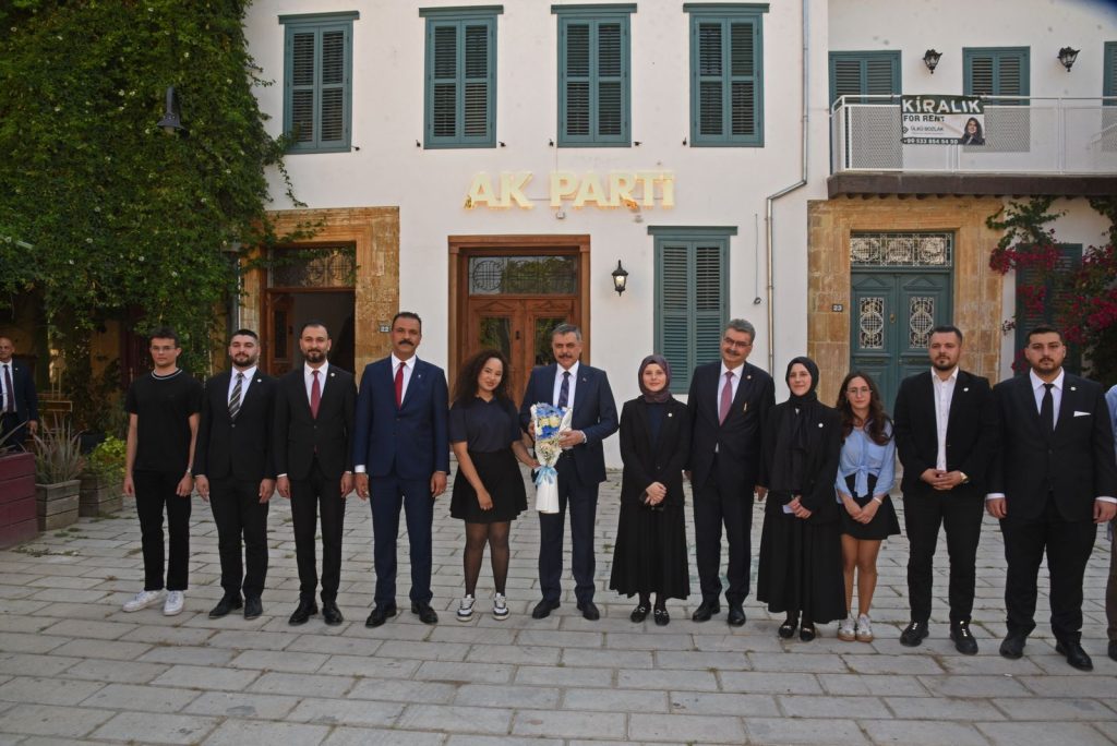 Oğuz ve Çiftçi, Selimiye Camisi’ni ziyaret etti