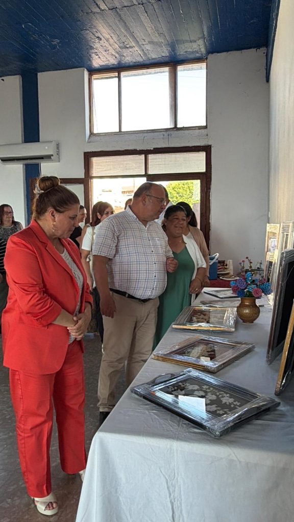 Yenierenköy Yaşam Boyu Eğitim Merkezi Sergisi Erenköy’de ziyarete açıldı