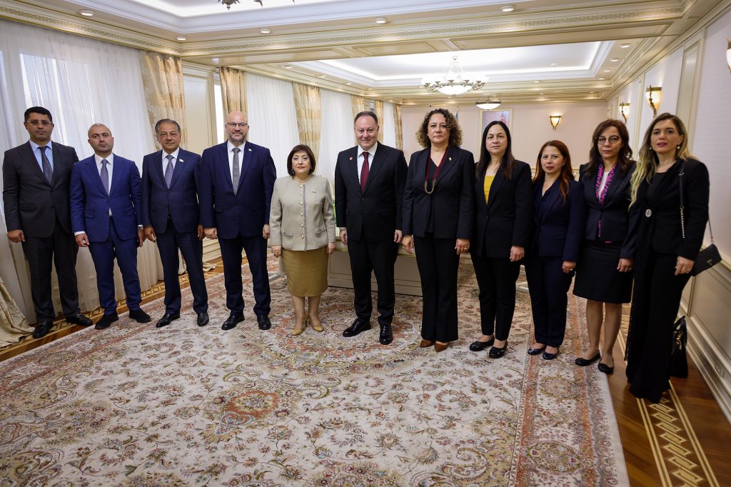 Öztürkler, Azerbaycan Milli Meclisi Başkanı Gafarova ile görüştü