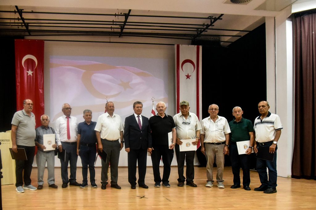 “Gazilik Beratı ve Gazi Kartı Takdim Töreni” yapıldı...100 hak sahibi daha Gazilik Beratı ve Gazi Kartı sahibi oldu