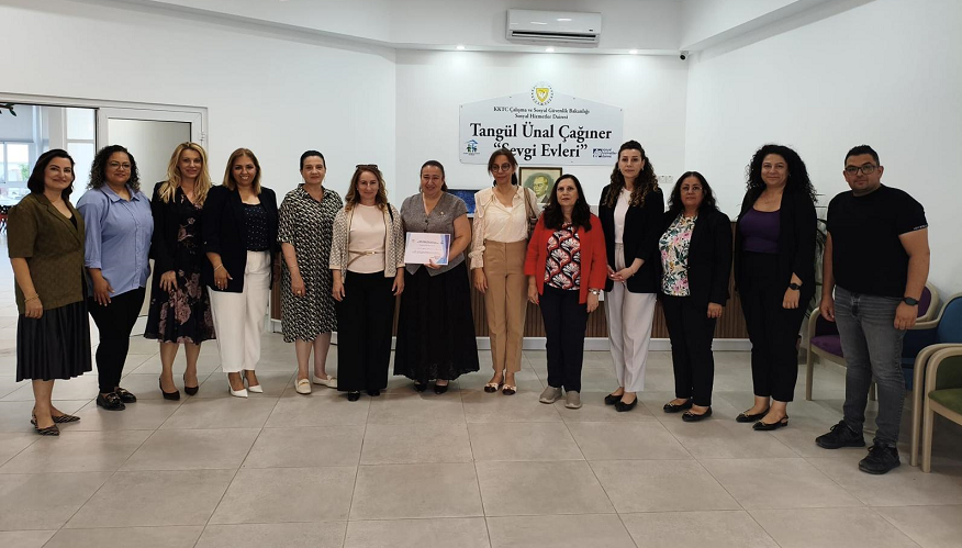 DİMED, geleneksel bahar kermesi gelirini Kemal Saraçoğlu Vakfı’na bağışladı