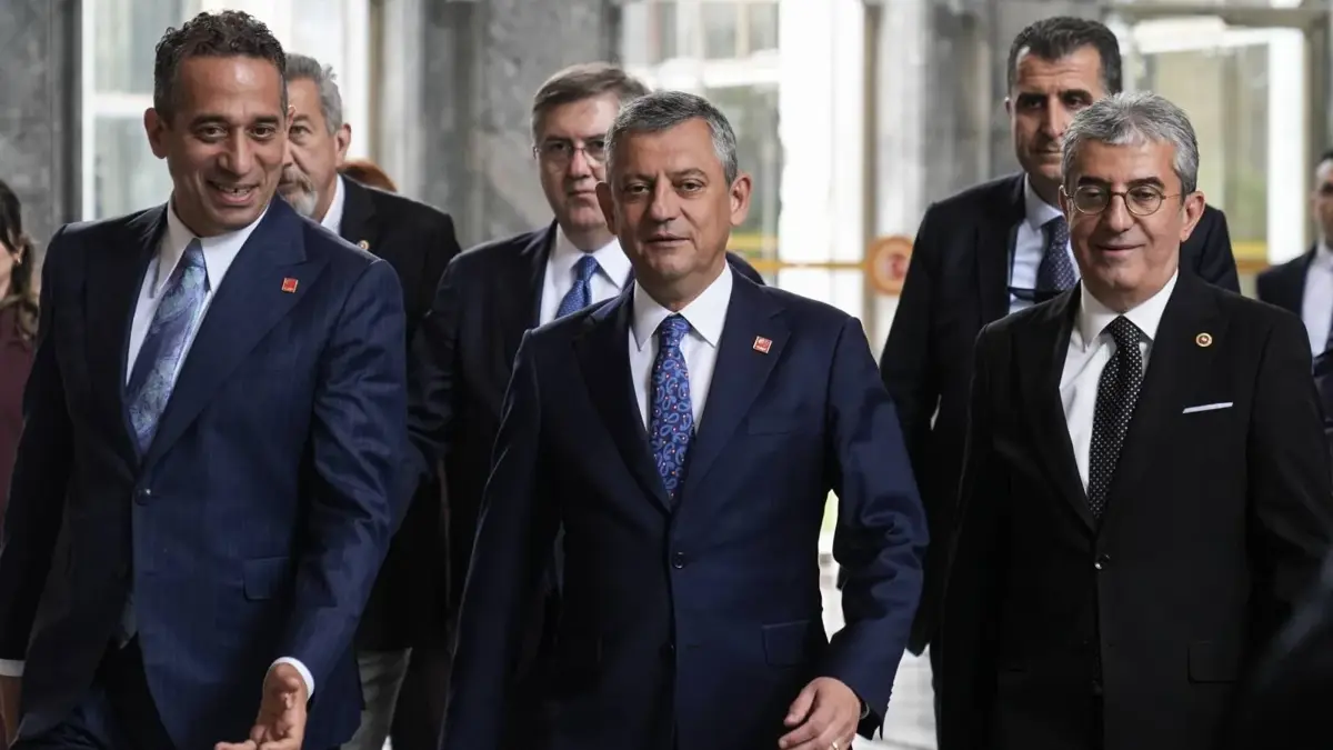 CHP’de Ali Mahir Başarır ve Gökhan Günaydın’ın grup başkanvekilliği düştü