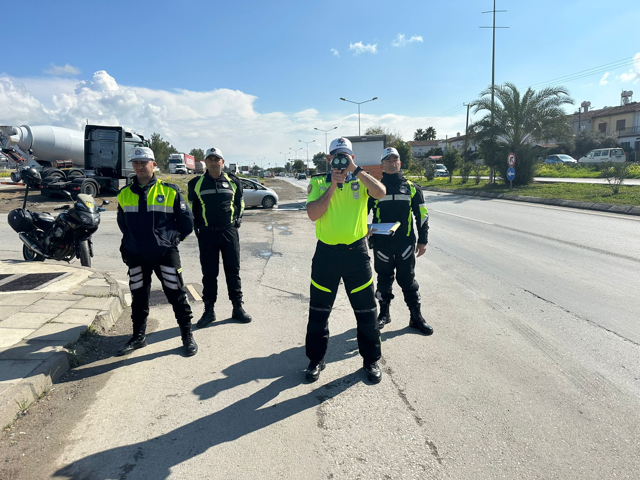 Lefkoşa ve İskele’de trafik ve asayiş denetimleri…