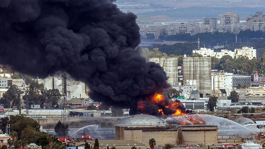 Moskova Petrol Rafinerisi’ndeki yangının kontrol altına alındığı bildirildi