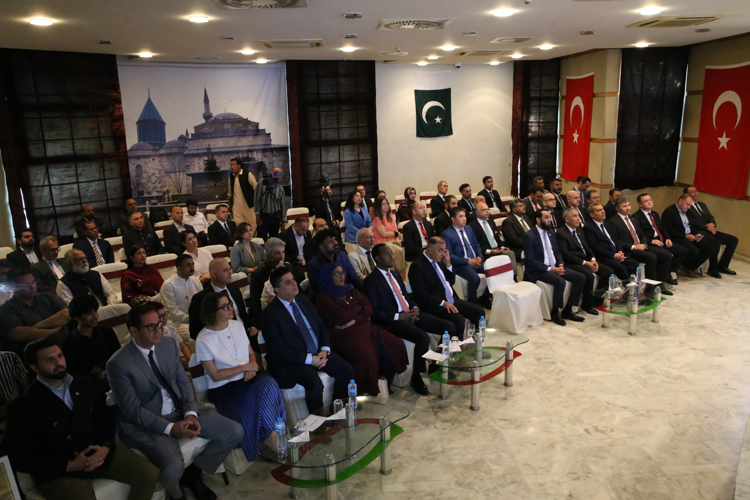 15 Temmuz şehitleri Pakistan’da anıldı