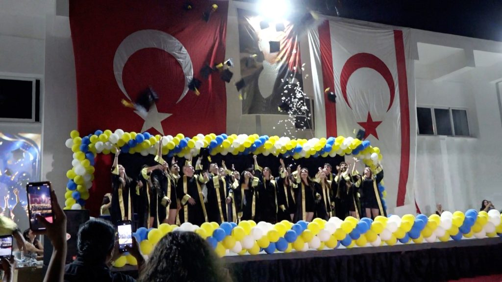 Güçlendirme çalışmaları tamamlanan Cumhuriyet Lisesi yeniden eğitime kazandırıldı