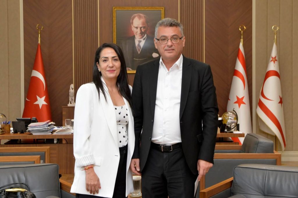Erhürman, Eski Eserler ve Müzeler Dairesi Müdürü Emine Hilkat’ı kabul etti