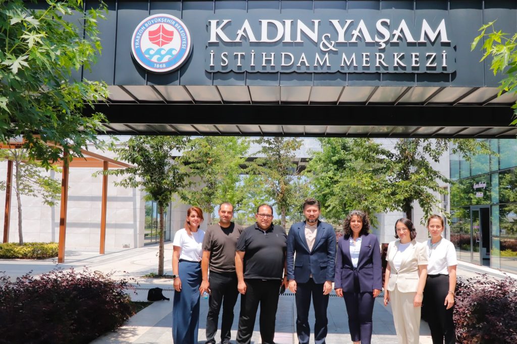 GMB heyeti Trabzon'da Kadın Yaşam ve İstihdam Merkezi ile Özdemir Bayraktar Bilim Merkezi'ni ziyaret etti