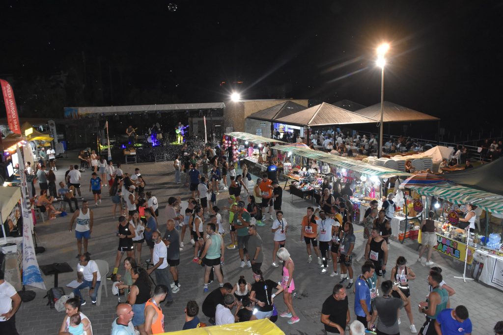 “Karaoğlanoğlu Spor Oyunları ve Deniz Şenliği” sürüyor