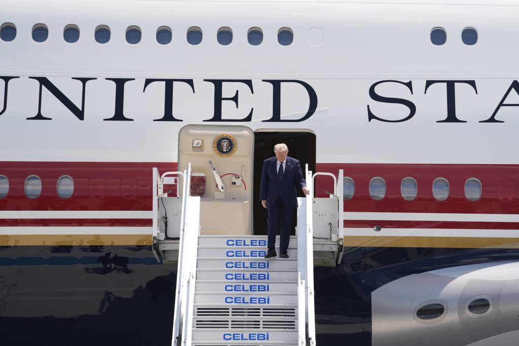 ABD Başkanı Trump Ankara’da: Trump’ı, Erdoğan karşıladı