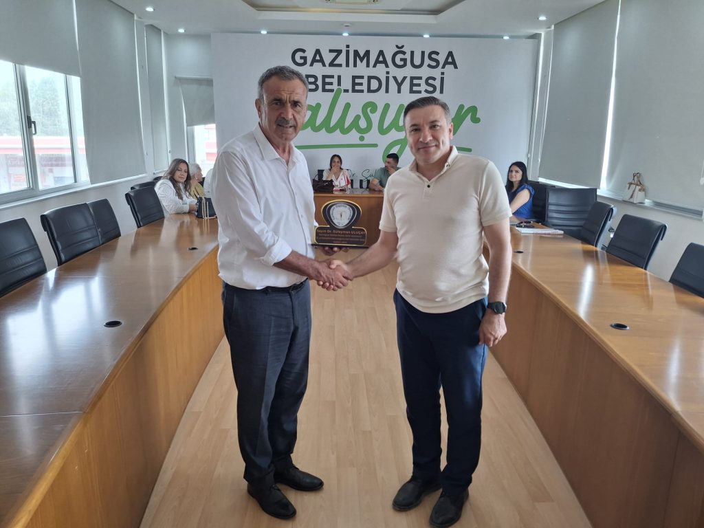 Gazimağusa Belediyesi’nde okul müdürleriyle toplantı yapıldı