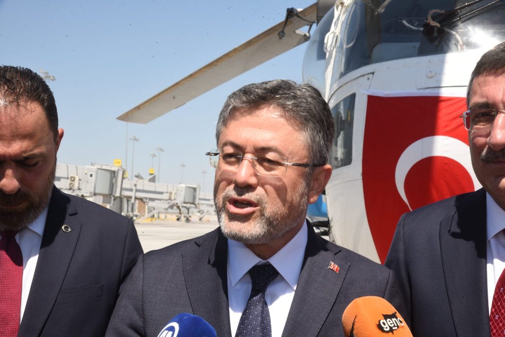 Cevdet Yılmaz KKTC’de… Ercan’da Yangın Söndürme Helikopteri teslim töreni yapıldı
