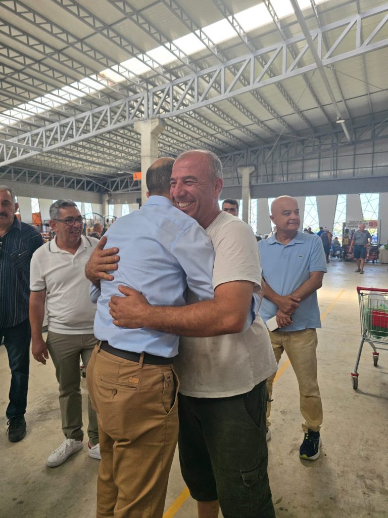 Halkın Partisi İskele pazarındaydı