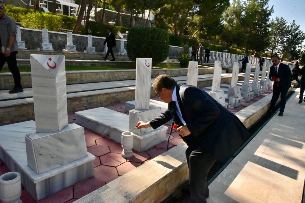 Boğaz Şehitliği’nde 15 Temmuz töreni.. Başçeri: “İrade de zafer de bizimdir”