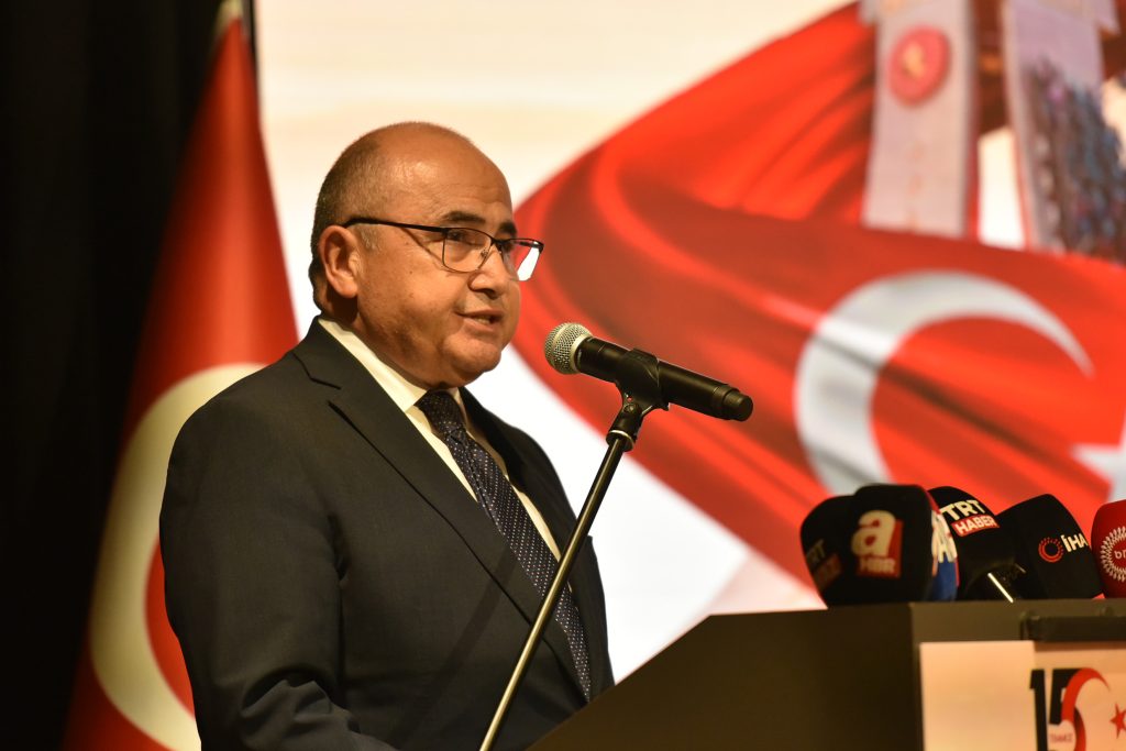 Lefkoşa’da “Milli İrade ve Demokratik Direnç: 10. Yılında 15 Temmuz Paneli” düzenlendi