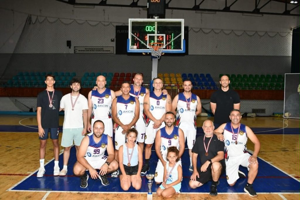 Geleneksel Polis Basketbol Turnuvası'nın 7. şampiyonu Lefkoşa Polis Müdürlüğü...