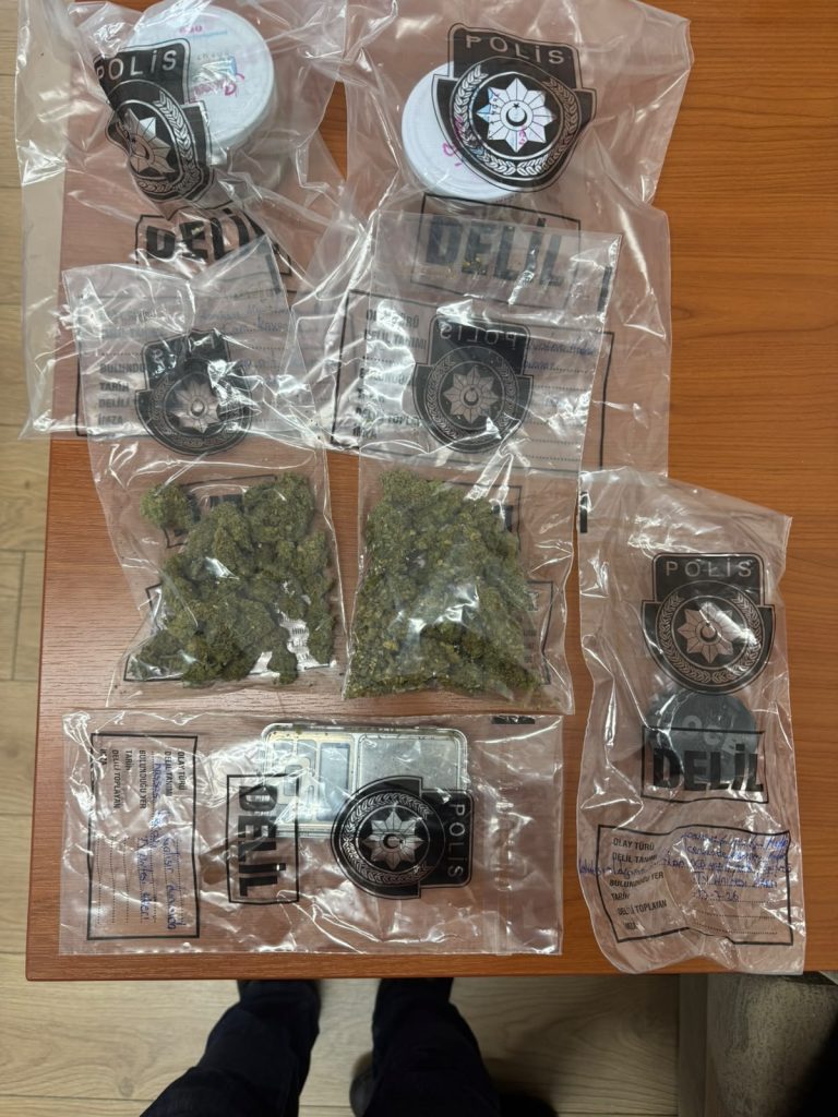 Lefkoşa’daki iki ayrı operasyonda 3 kilogramın üzerinde uyuşturucu yakalandı