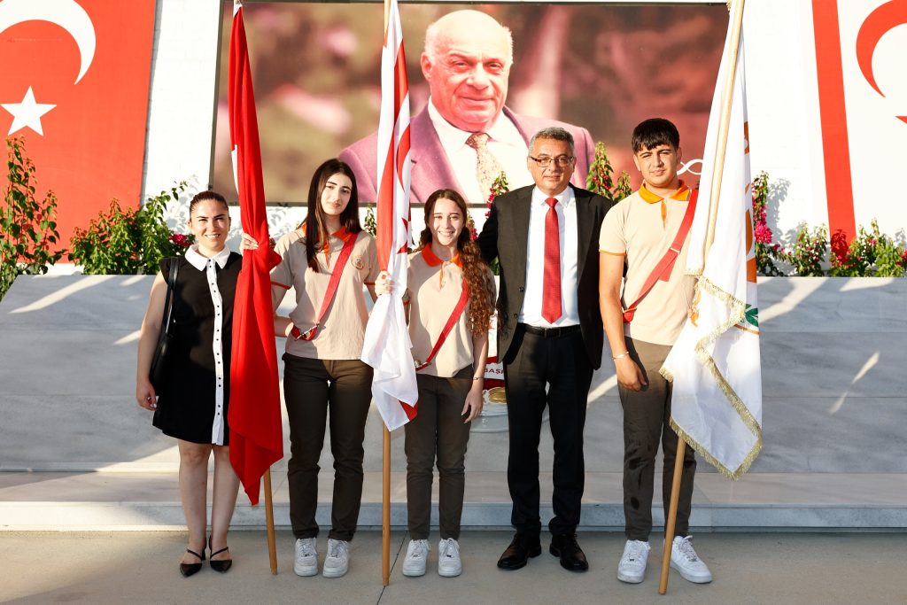 Rauf Raif Denktaş’ın Anıt Mezarı’nda tören düzenlendi