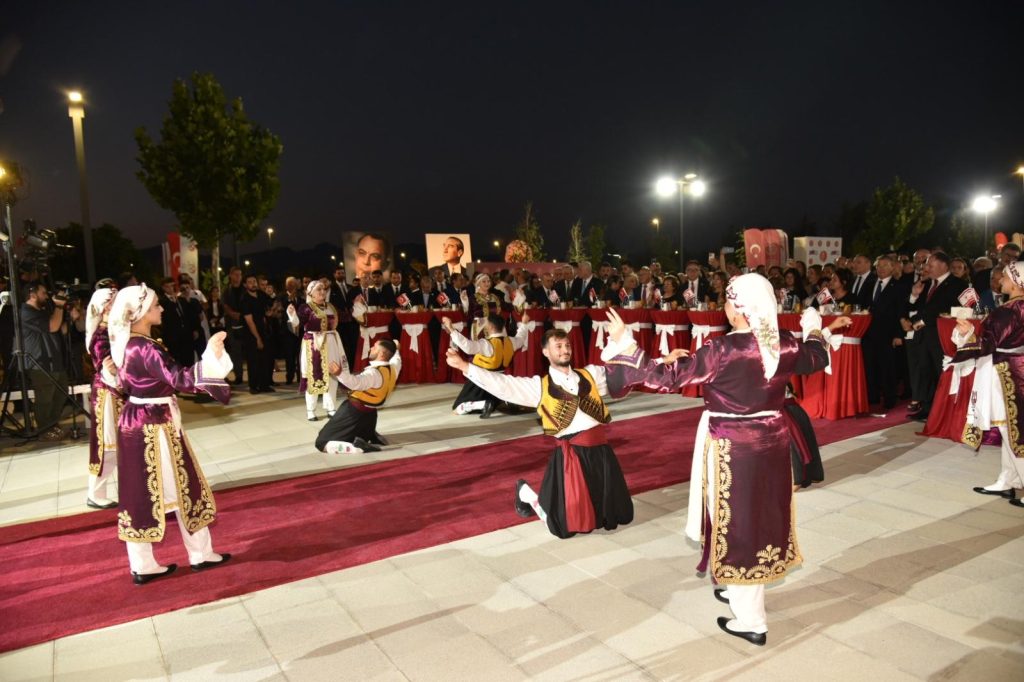 Meclis Başkanı Öztürkler, Barış Harekatı’nın 52. yıl dönümü nedeniyle resepsiyon düzenledi