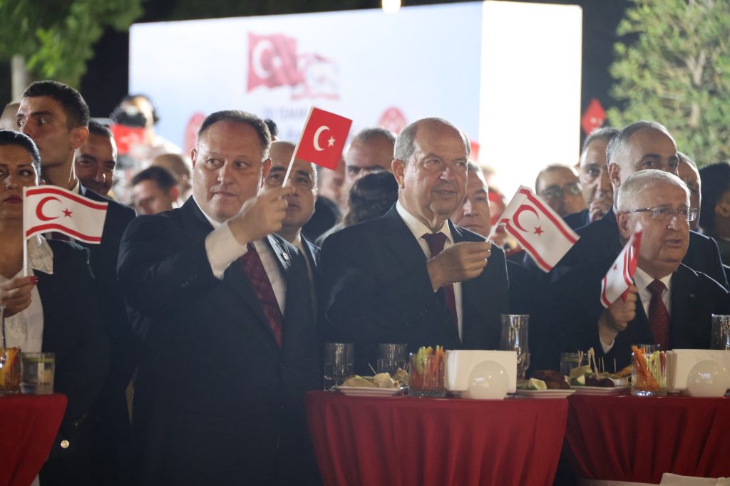 Meclis Başkanı Öztürkler, Barış Harekatı’nın 52. yıl dönümü nedeniyle resepsiyon düzenledi