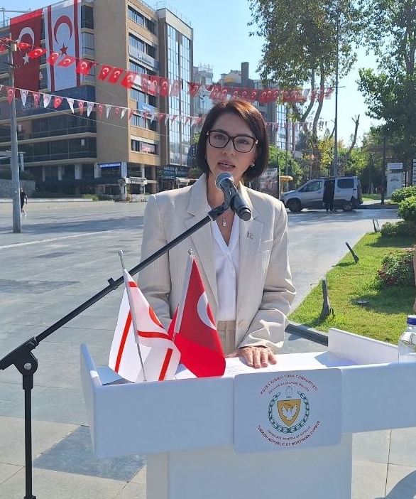 KKTC'nin Barış ve Özgürlük Bayramı Antalya'da törenle kutlandı