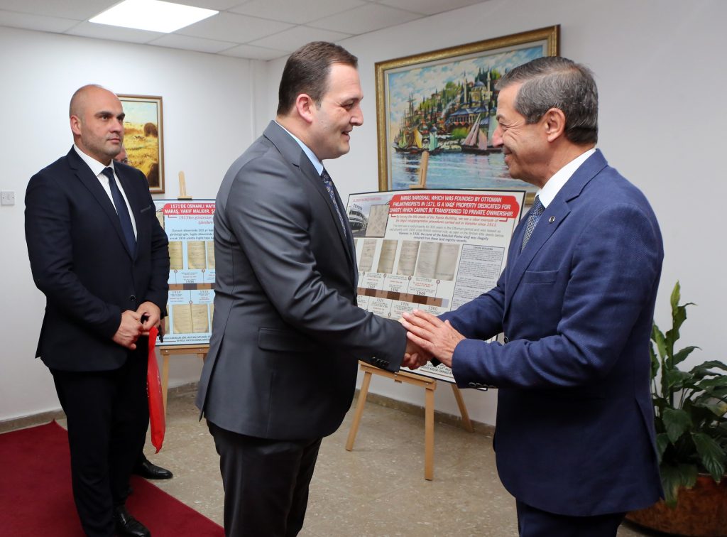 Dışişleri Bakanı Ertuğruloğlu, Kuzey Makedonya Türk Demokratik Partisi heyetini kabul etti
