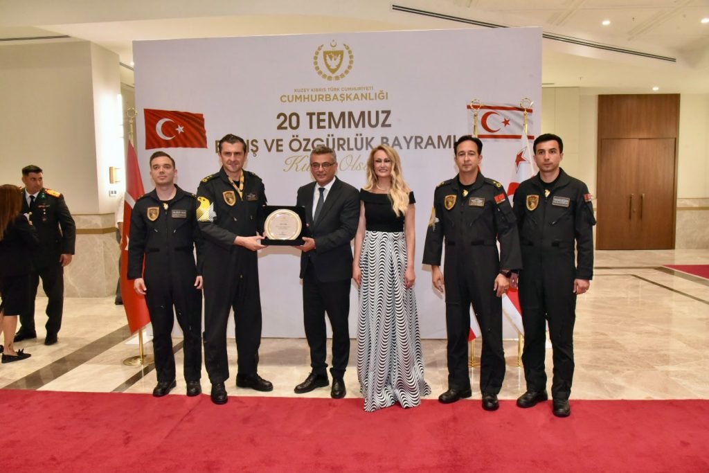 Cumhurbaşkanlığında Barış ve Özgürlük Bayramı resepsiyonu düzenlendi