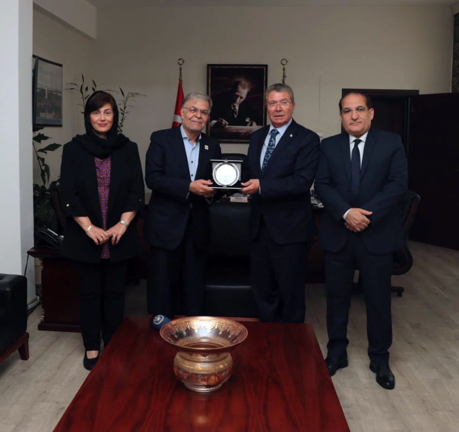 Başbakan Üstel, İslam İş Birliği Teşkilatı Parlamento Birliği heyetini kabul etti