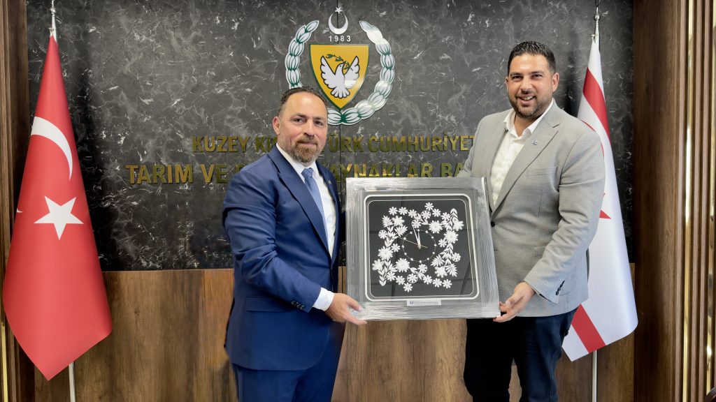 Tarım Bakanı Çavuş inşaat mühendisleriyle görüştü
