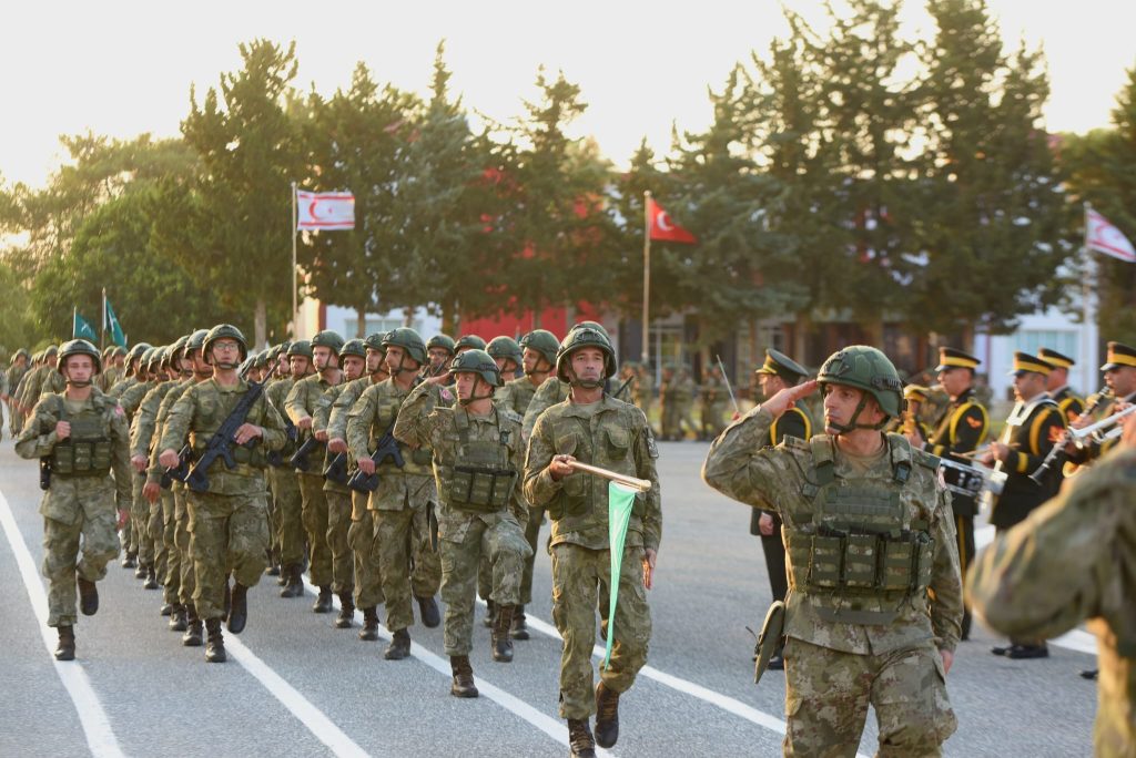Güvenlik Kuvvetleri Komutanlığı 4. Piyade Alayı Sancak Devir Teslim Töreni Gülseren’de yapıldı
