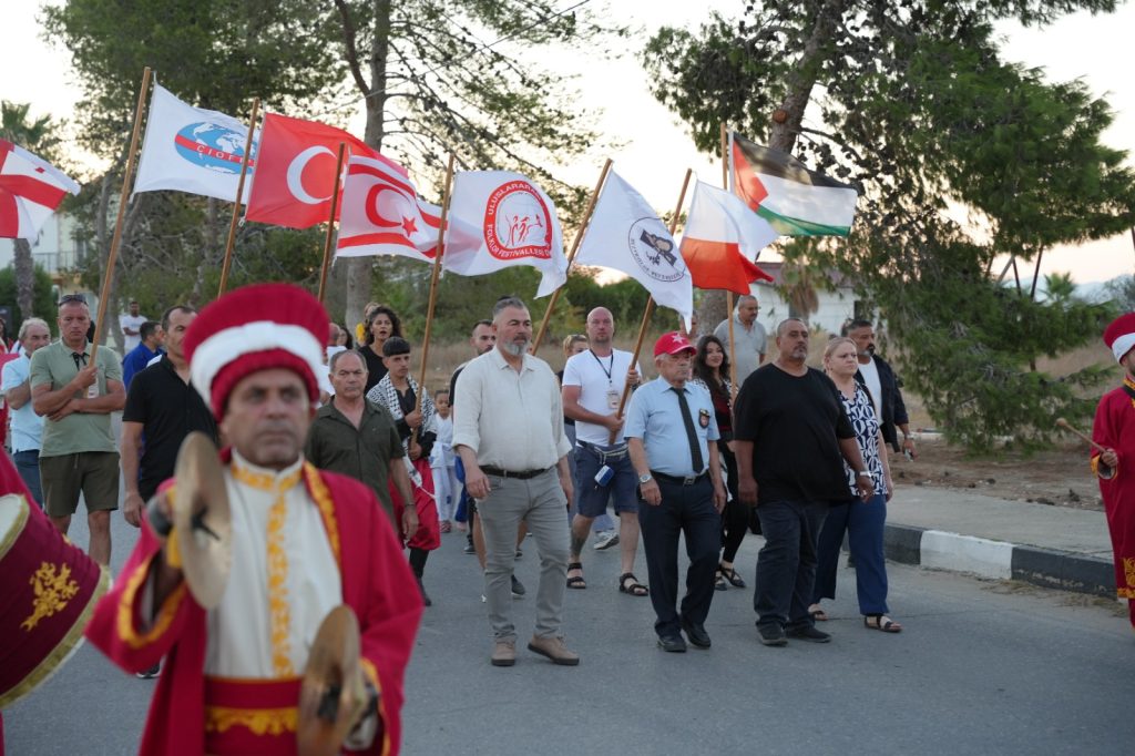 Uluslararası Beyarmudu Halk Dansları Festivali başladı