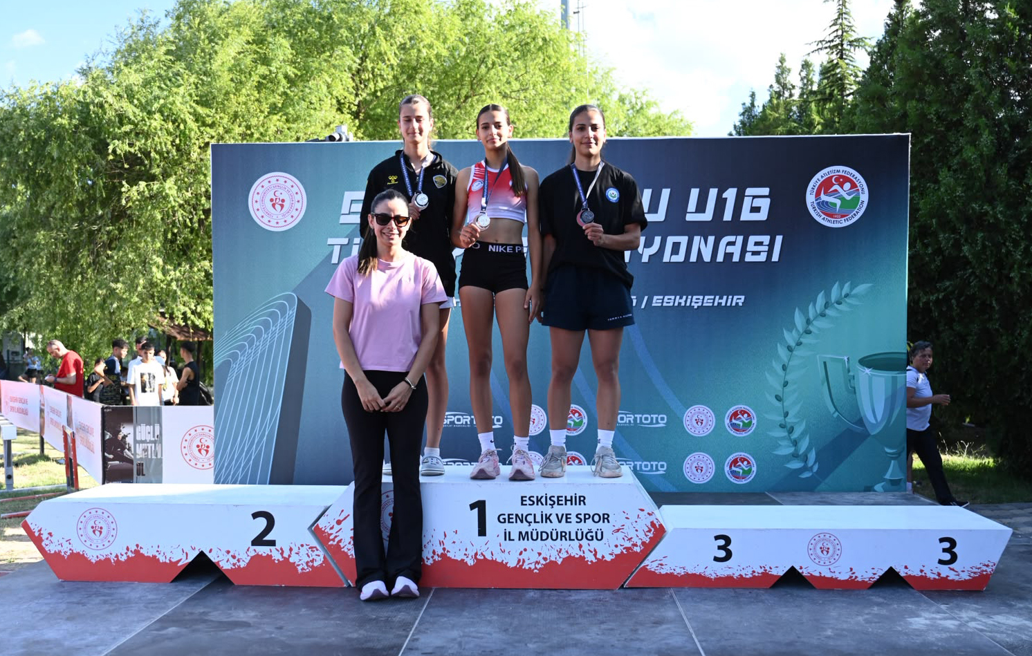Damla, Türkiye şampiyonluğuna koştu