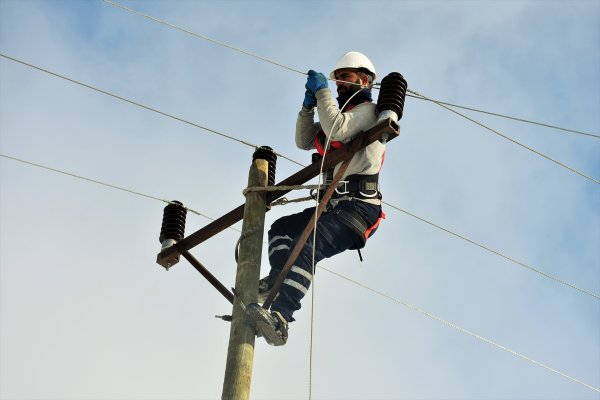Gönyeli Canbolat ile Açıkgöz sokak ve civarı pazartesi günü 2 saat elektriksiz kalacak