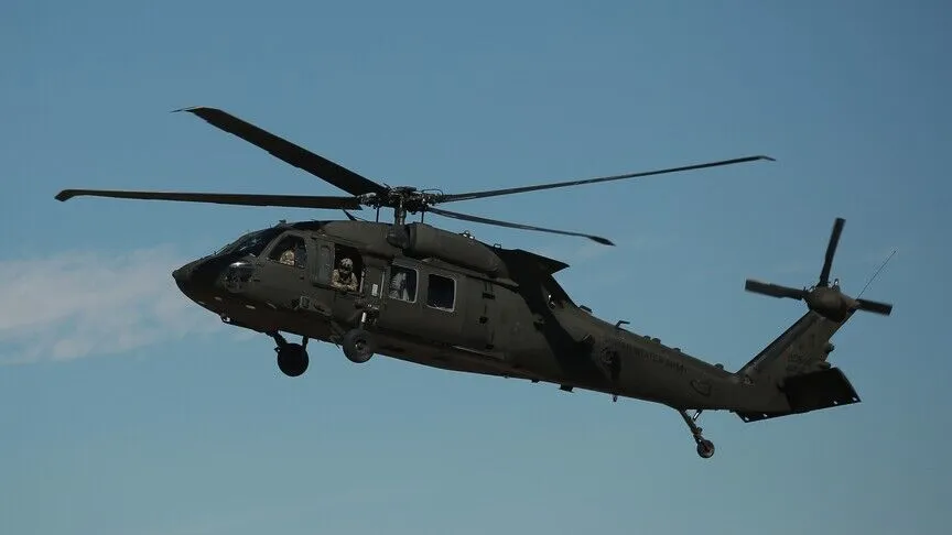 ABD’de askeri helikopter Washington’a acil iniş yaptı