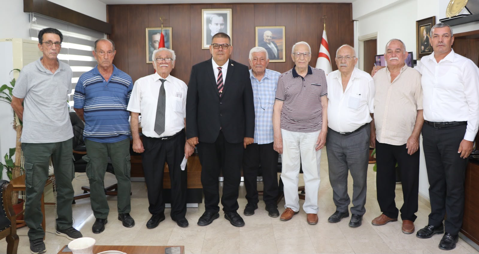 Berova, Emekli Mücahitler Derneği heyetini kabul etti
