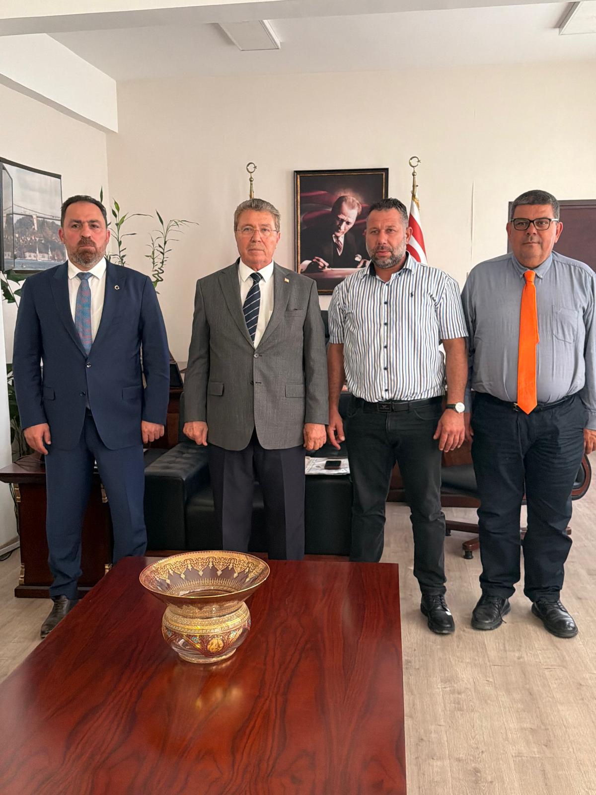 Çiftçiler Birliği, Başbakan Üstel’i ziyaret etti