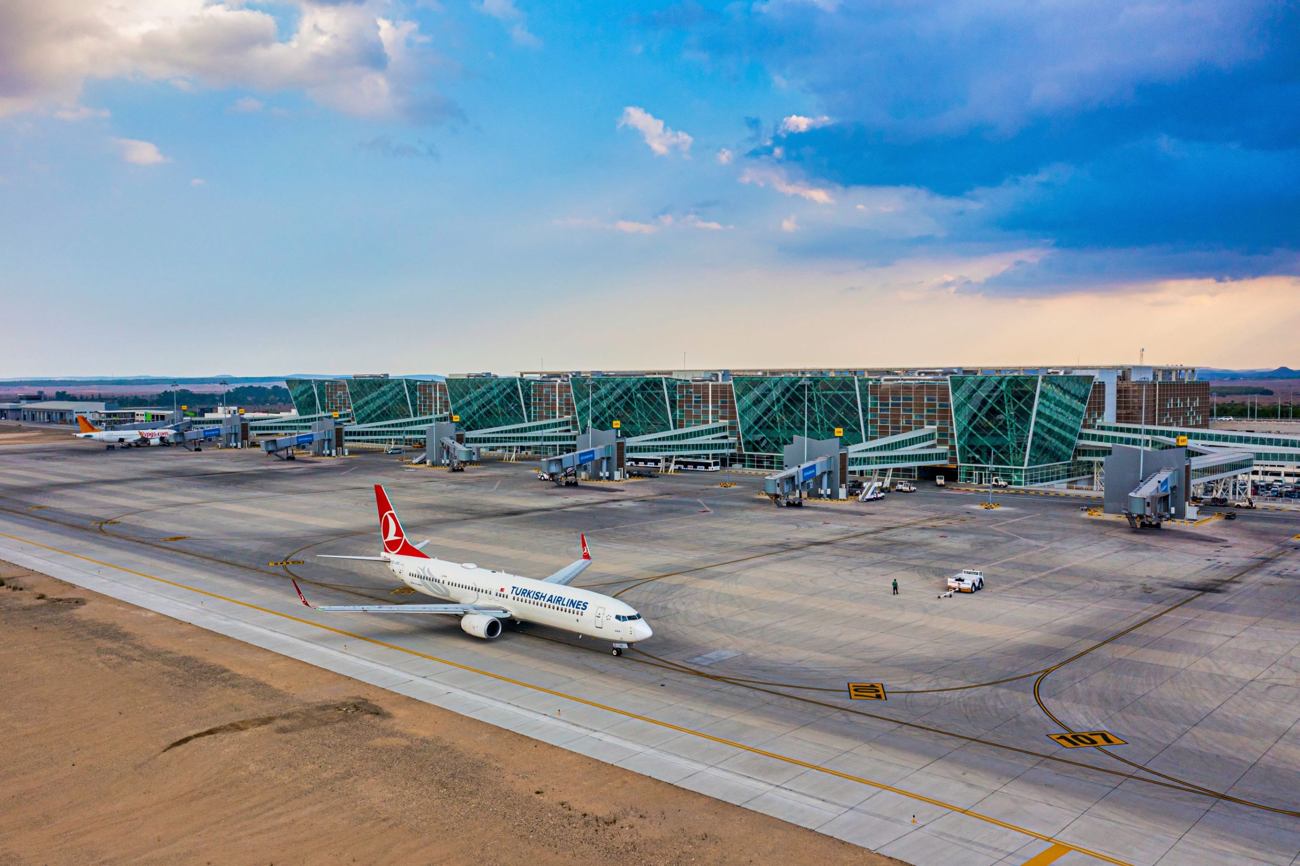 Ercan Havaalanı çevresindeki drone yasağı bir ay uzatıldı