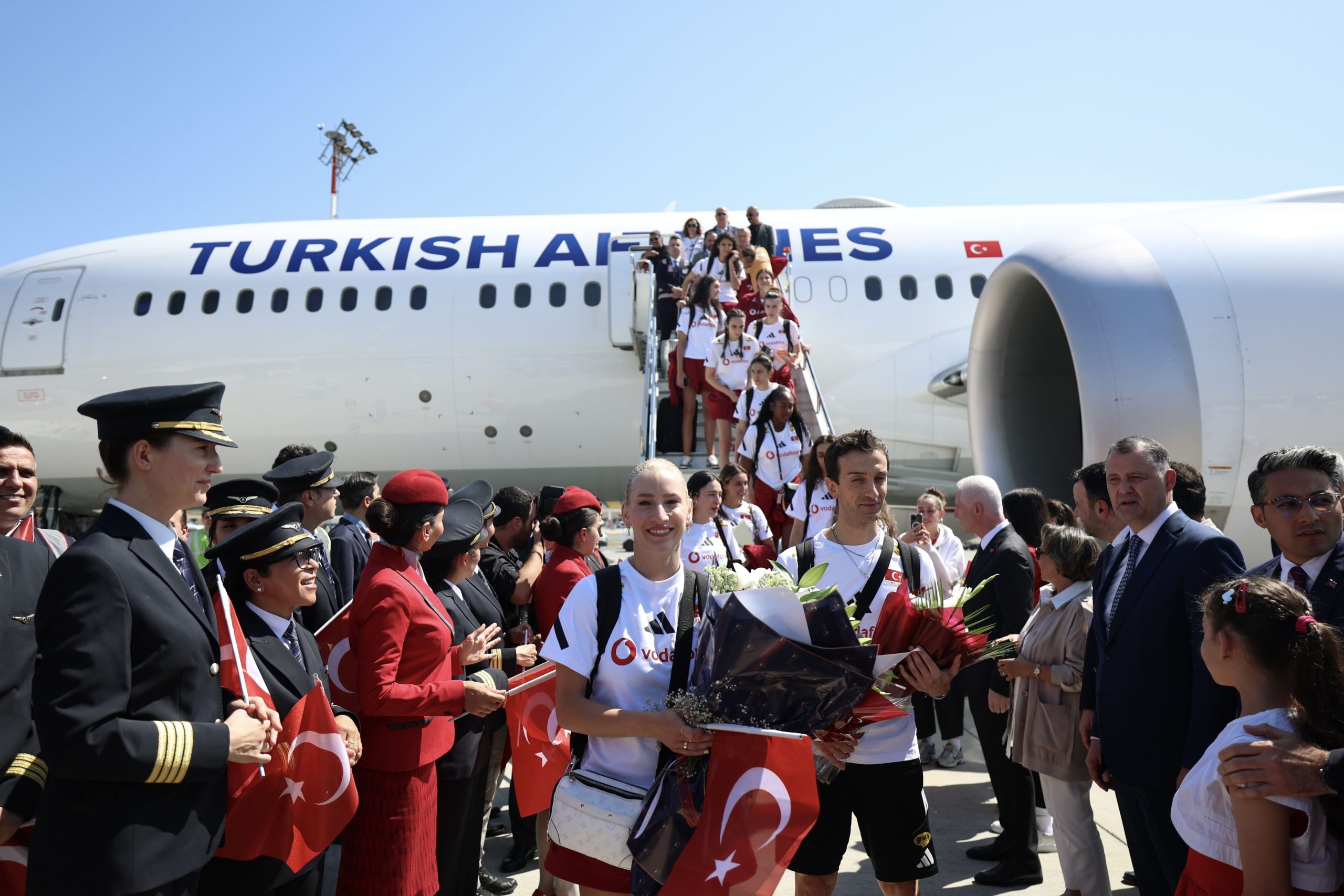 Filenin Sultanları şampiyonluk sonrası Türkiye’ye döndü