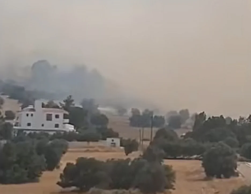 Güney Kıbrıs’ta ordunun eğitim atışları yangına yol açtı, bazı köyler boşaltıldı