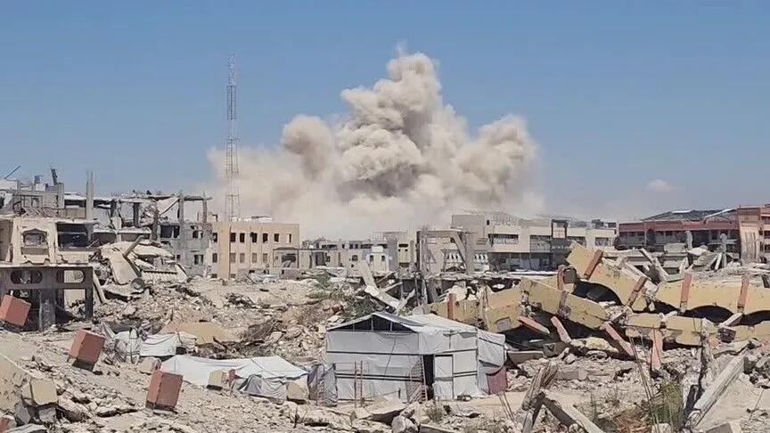İsrail’in Gazze’de cenaze için toplanan Filistinlilere saldırısında 7 kişi hayatını kaybetti, 19 kişi yaralandı