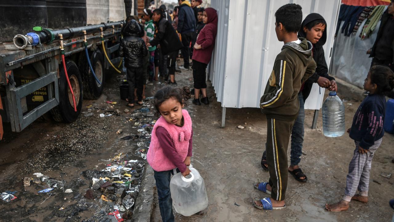 İsrail’in Gazze’deki soykırımının en ağır bedelini ödeyen çocuklar 1000 gündür hayatta kalma savaşı veriyor
