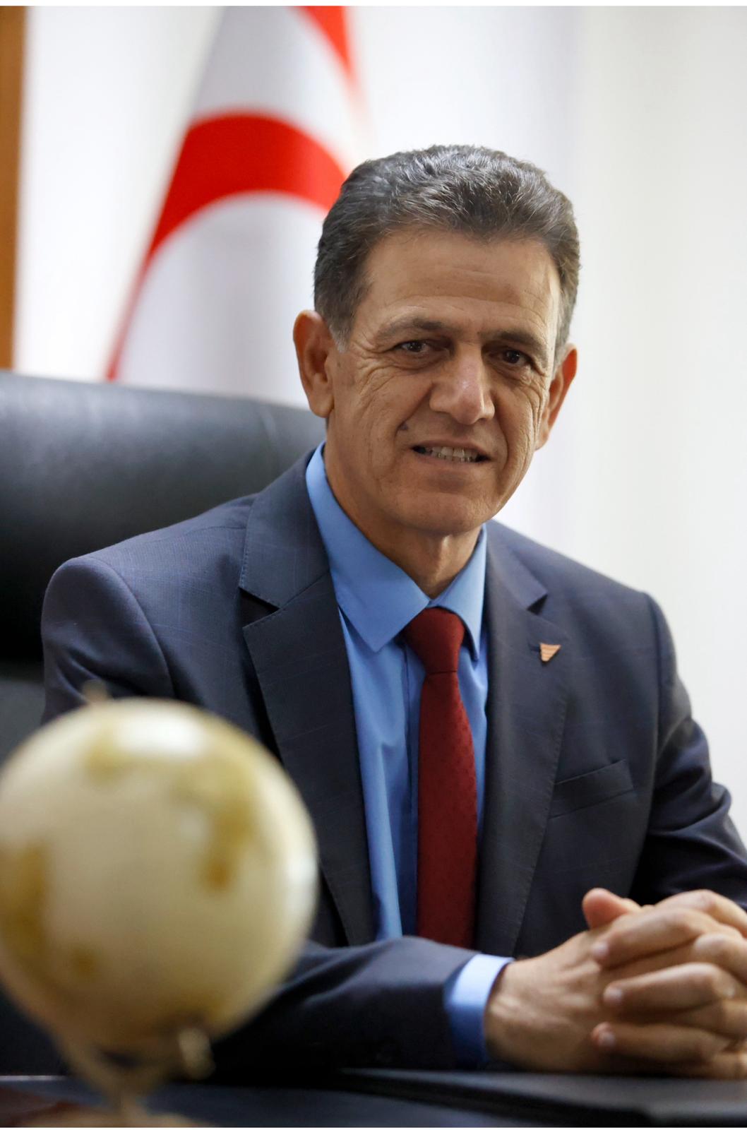 KHK Başkanı Köseoğlu bugün gerçekleşen yazılı sınavlarının sorunsuz geçtiğini söyledi